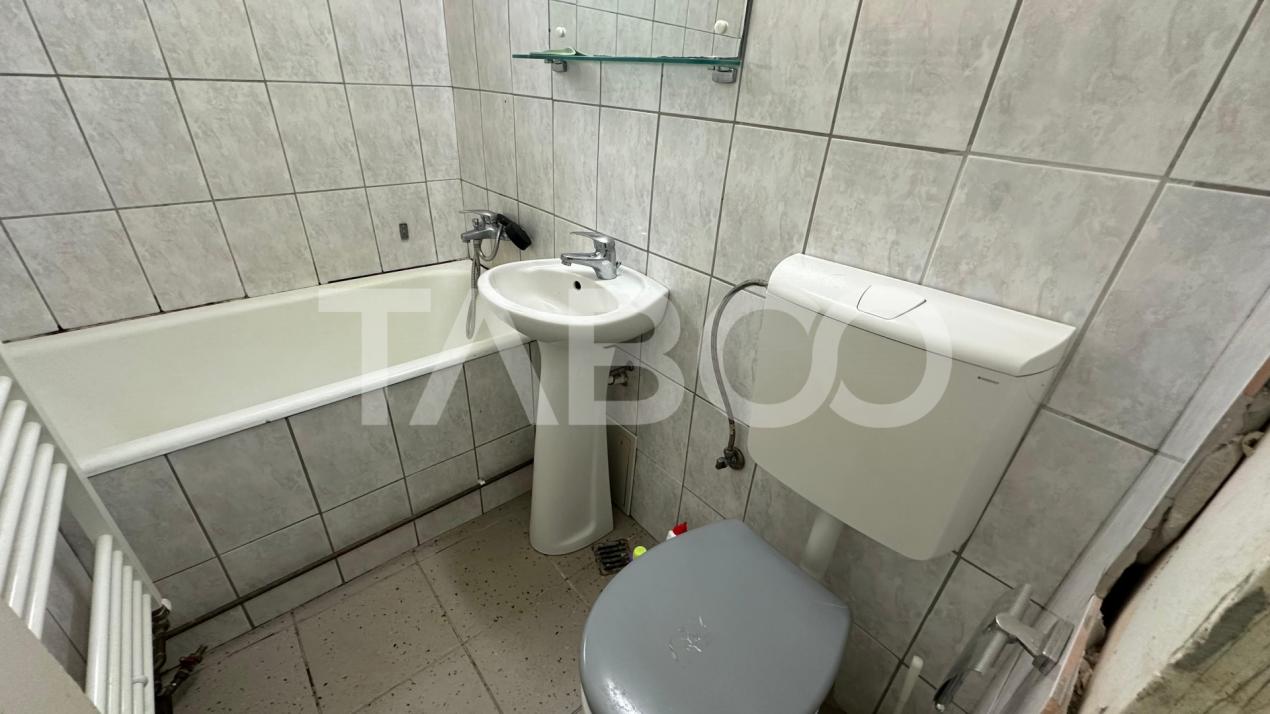 Apartament 2 camere cu balcon si Pivnita zona Mihai Viteazul Sibiu