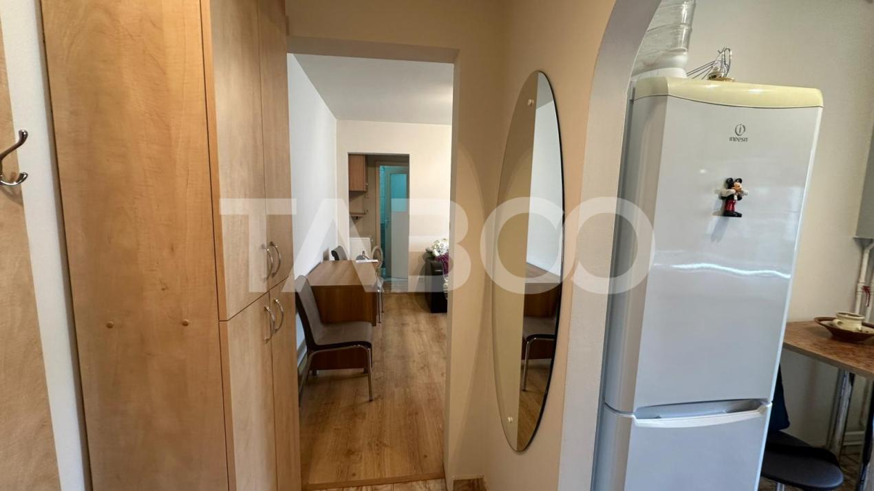 Apartament 2 camere cu balcon si pivnita zona Rahovei Sibiu 
