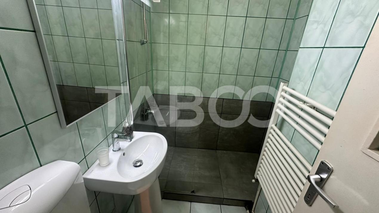 Apartament 2 camere cu balcon si pivnita zona Rahovei Sibiu 