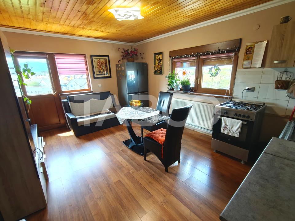 Apartament 2 camere cu balcon si priveliste spre munti - Comision 0%