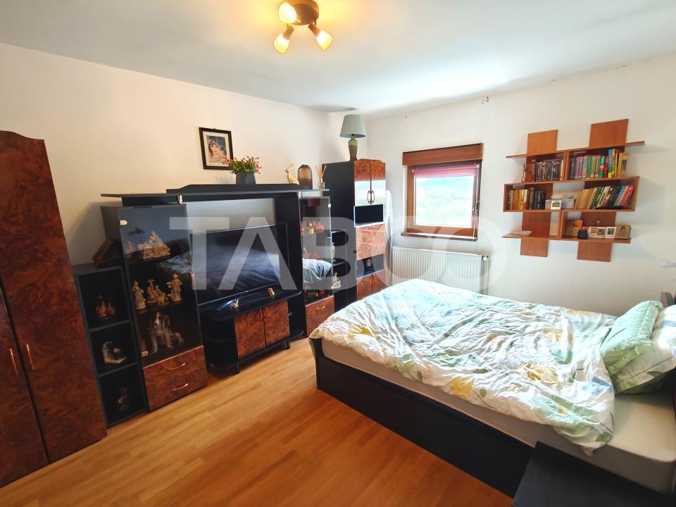 Apartament 2 camere cu balcon si priveliste spre munti - Comision 0%