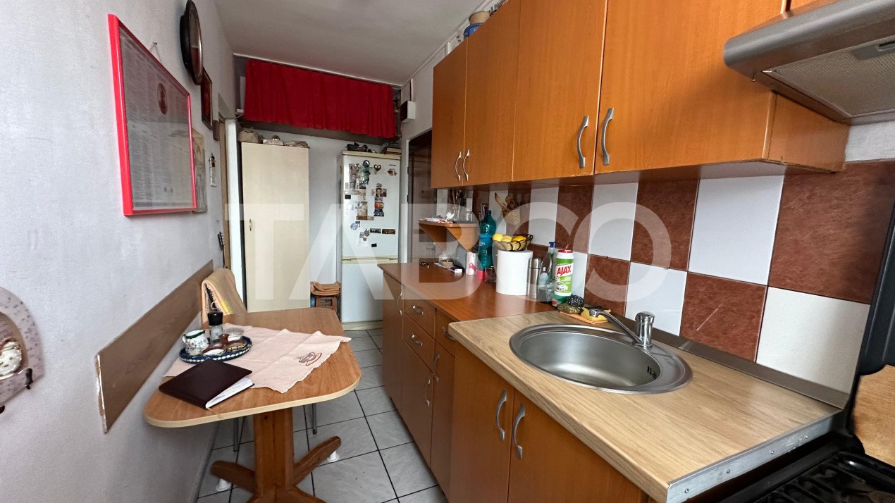 Apartament  2 camere cu balcon zona Mihai Viteazul Sibiu COMISION 0%