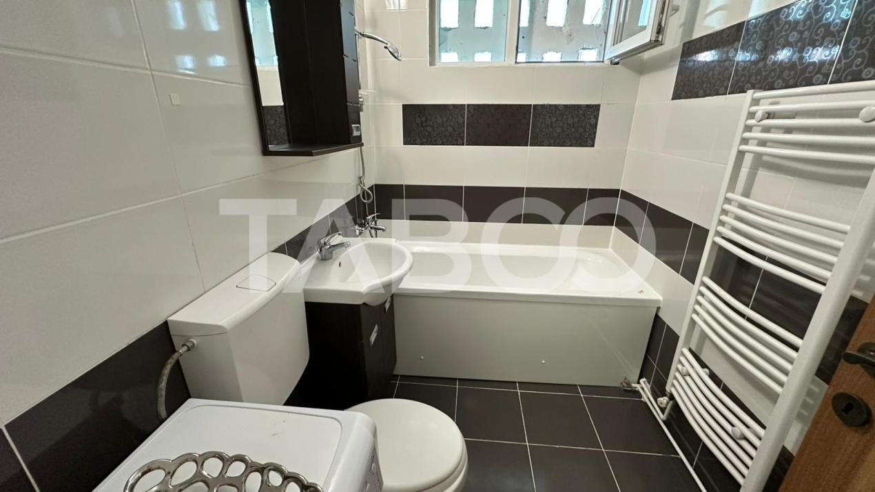 Apartament 2 camere cu balcon zona Rahovei Sibiu de vanzare