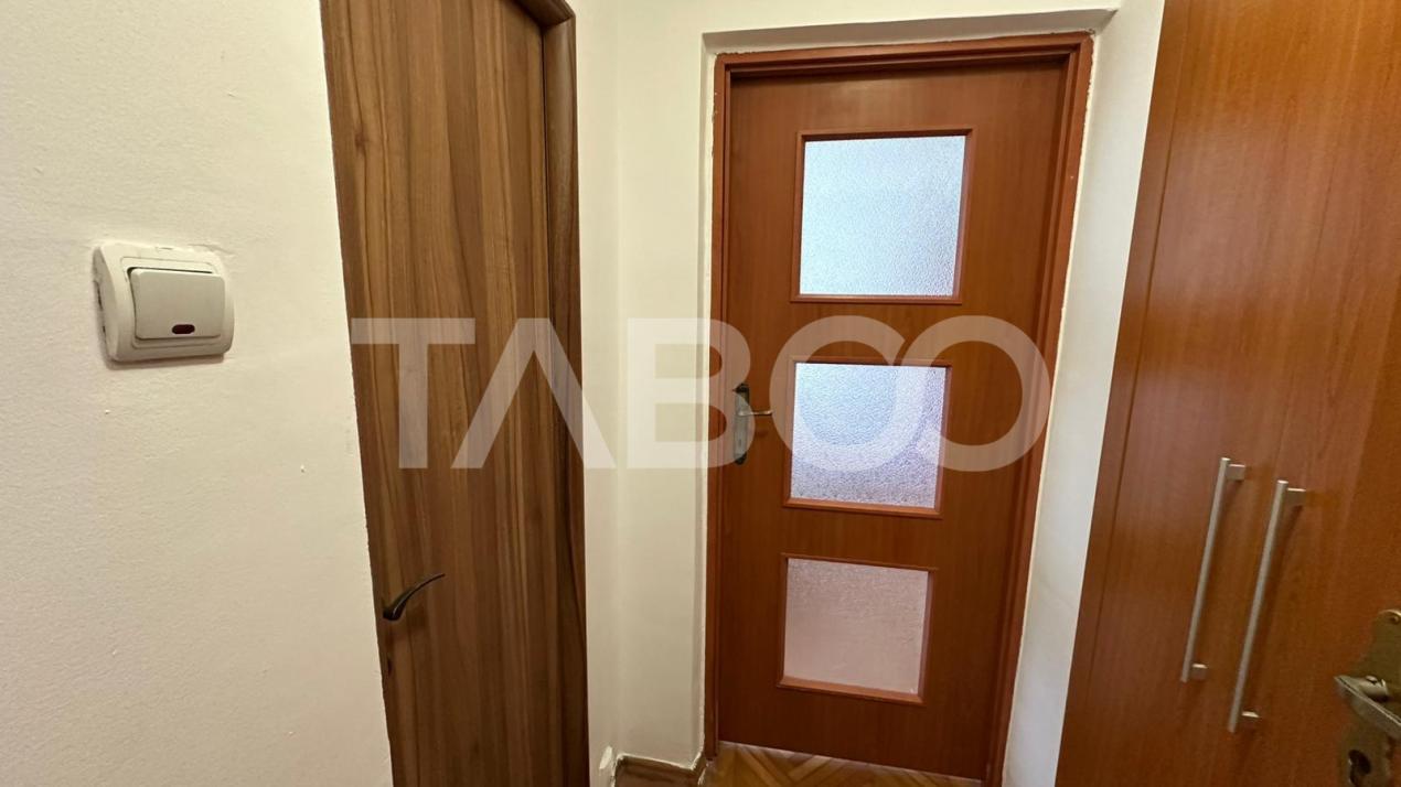 Apartament 2 camere cu balcon zona Rahovei Sibiu de vanzare