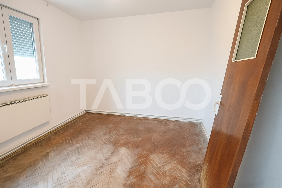 Apartament 2 camere cu pivnita si balcon zona Mihai Viteazul Sibiu