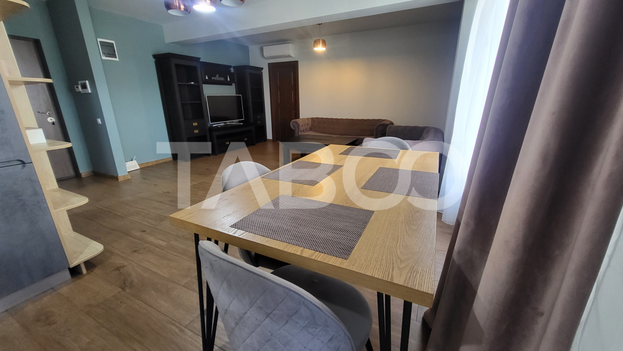 Apartament 2 camere de inchiriat 2 locuri de parcare piscina pe bloc