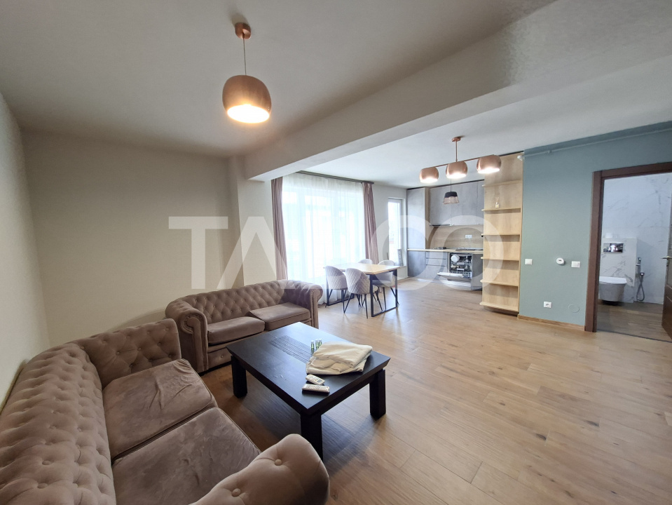 Apartament 2 camere de inchiriat 2 locuri de parcare piscina pe bloc