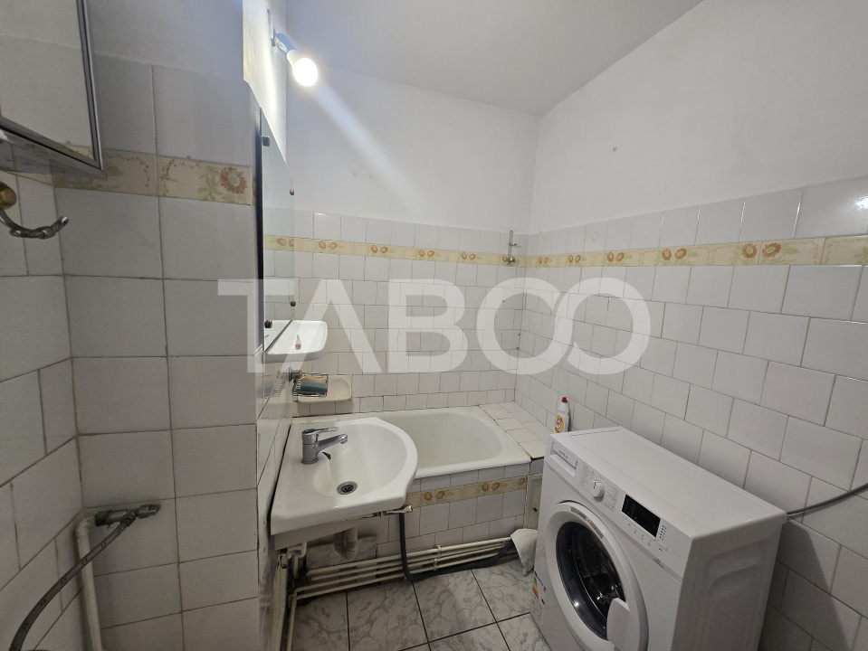 Apartament 2 camere de inchiriat 52mp decomandat balcon Strand Sibiu