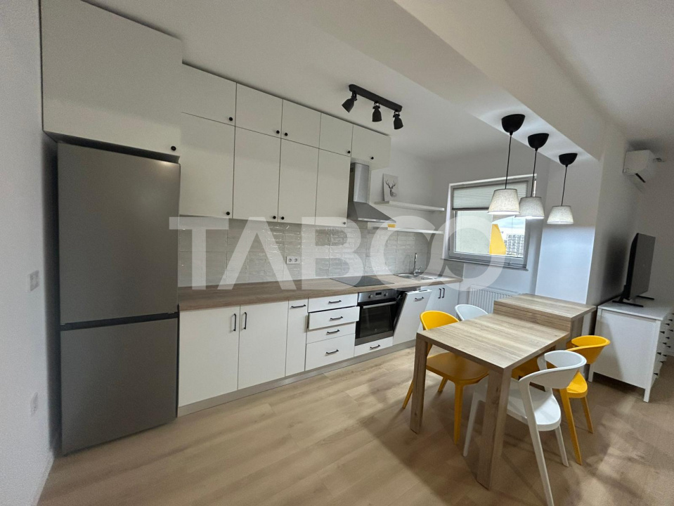 Apartament 2 camere de inchiriat cu balcon si parcare