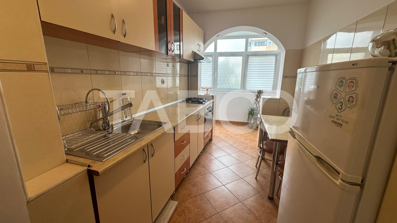 Apartament 2 camere de inchiriat cu balcon zona Mihai Viteazu Sibiu