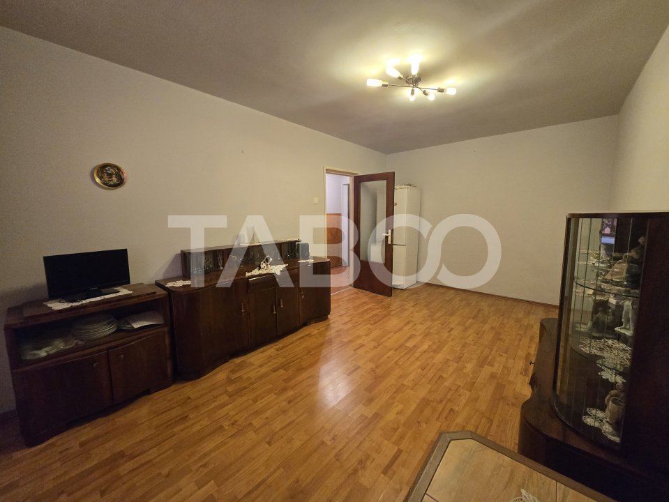 Apartament 2 camere de inchiriat decomandat 48 mp zona Mihai Viteazu