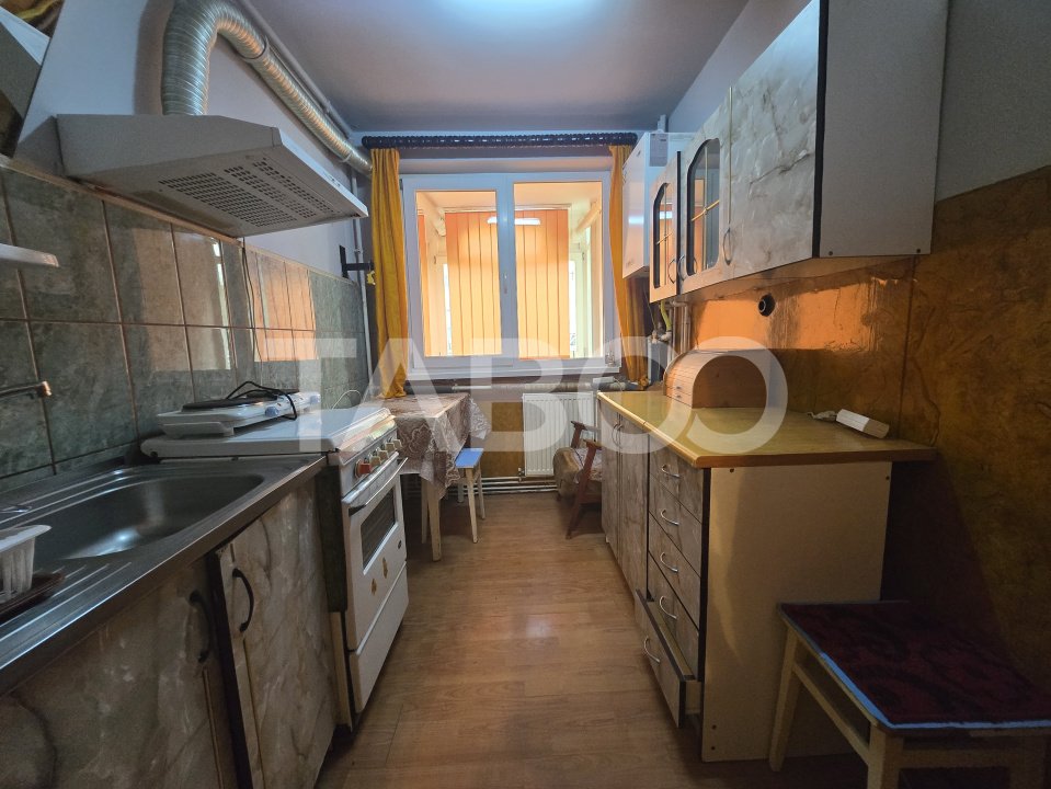 Apartament 2 camere de inchiriat decomandat 48 mp zona Mihai Viteazu