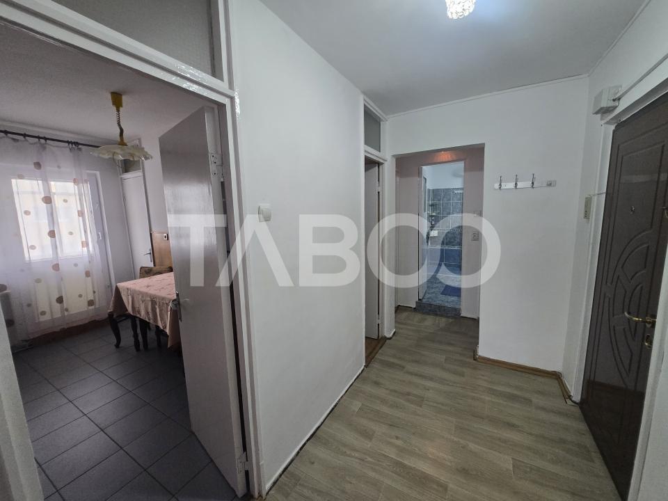 Apartament 2 camere de inchiriat decomandat 52 mp zona Strand Sibiu