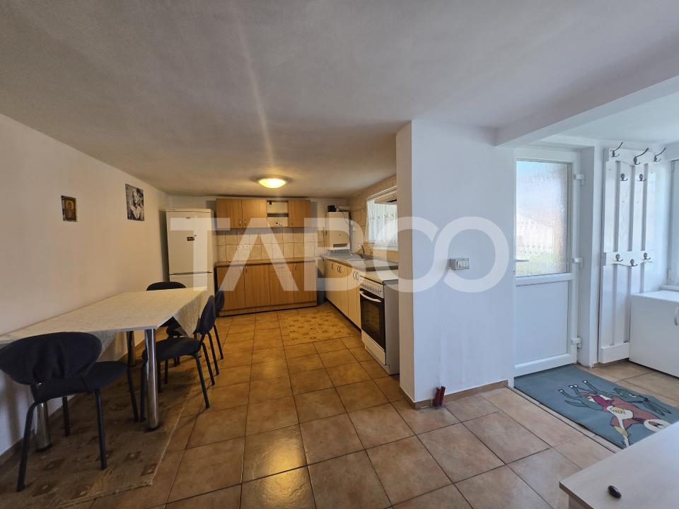 Apartament 2 camere de inchiriat decomandat 60 mpu zona Lupeni Sibiu