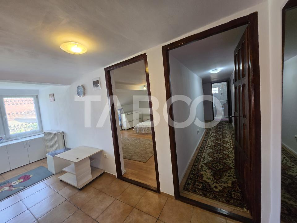 Apartament 2 camere de inchiriat decomandat 60 mpu zona Lupeni Sibiu