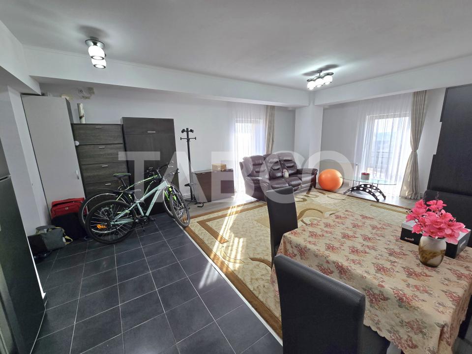 Apartament 2 camere de inchiriat etaj 4 mobilat parcare lift Turnisor