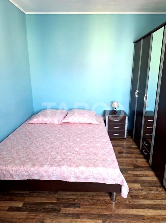 Apartament 2 camere de inchiriat semidecomandat 46 mp zona Terezian