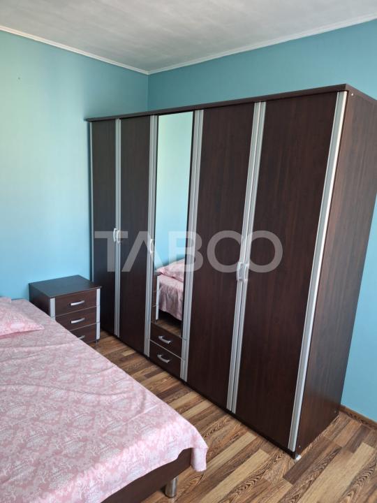 Apartament 2 camere de inchiriat semidecomandat 46 mp zona Terezian