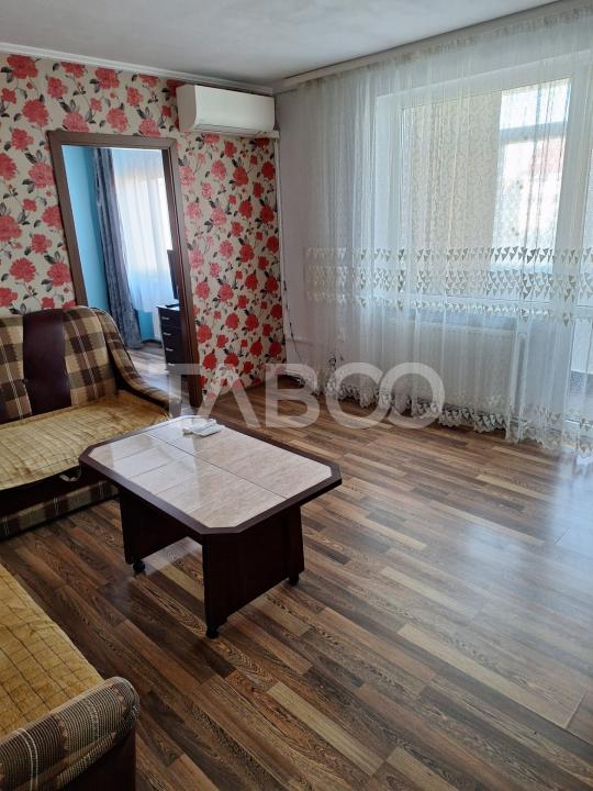 Apartament 2 camere de inchiriat semidecomandat 46 mp zona Terezian