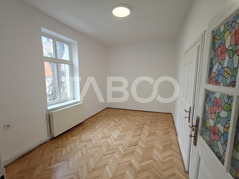 Apartament 2 camere de inchiriat - Str Alexandru Xenopol - comision 0