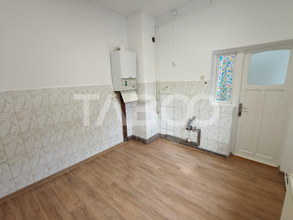 Apartament 2 camere de inchiriat - Str Alexandru Xenopol - comision 0