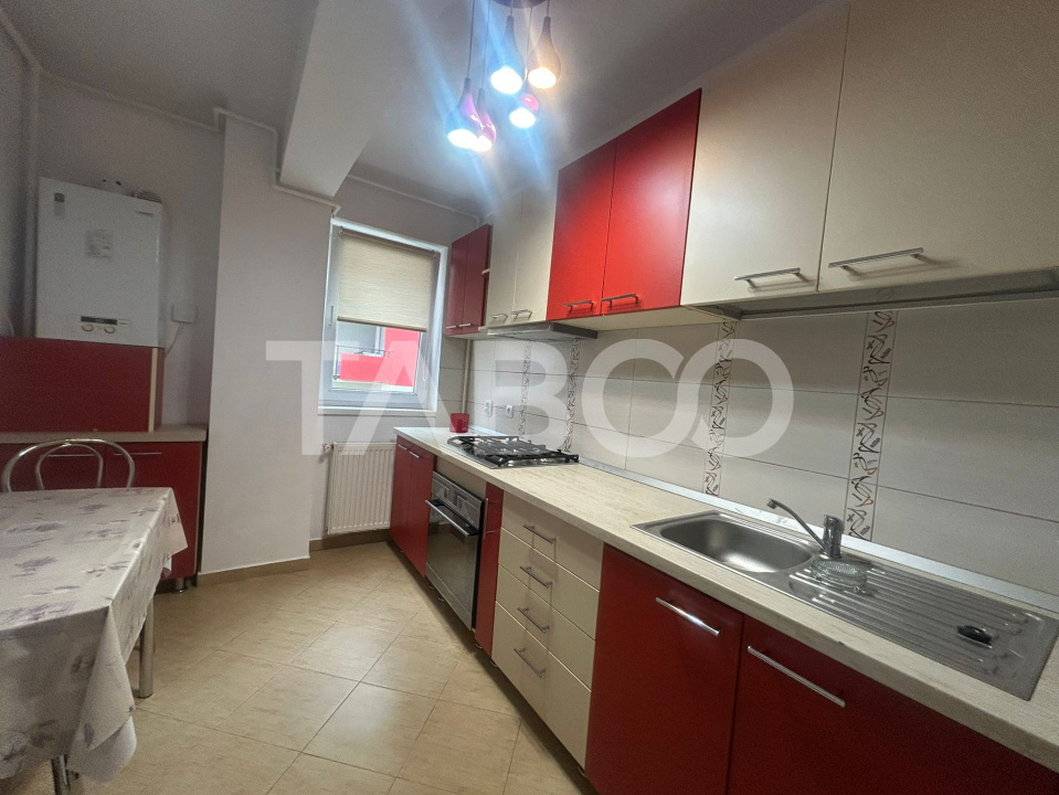 Apartament 2 camere de inchiriat zona Turnisor cu balcon si parcare 