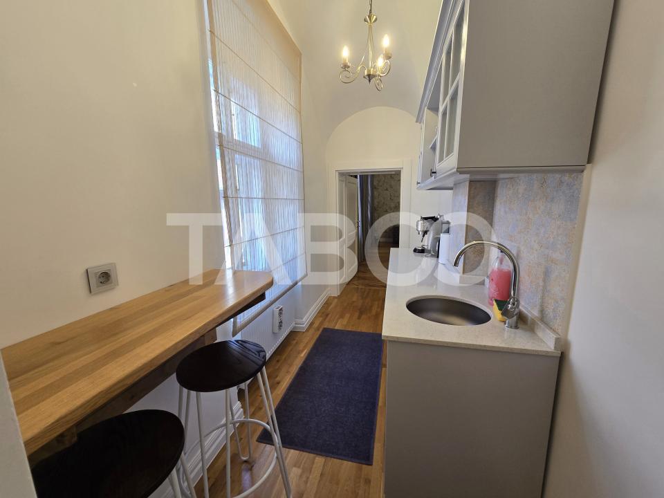 Apartament 2 camere de vanzare 2 pivnite garaj Centrul Istoric Sibiu