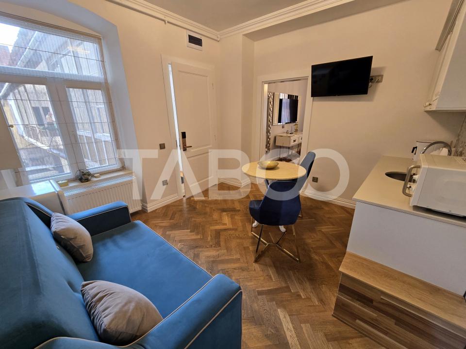 Apartament 2 camere de vanzare 2 pivnite garaj Centrul Istoric Sibiu
