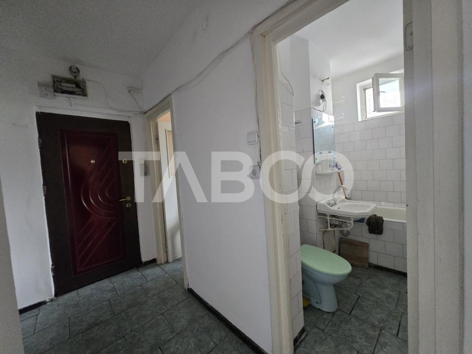 Apartament 2 camere de vanzare 37 mp balcon zona Mihai Viteazul Sibiu