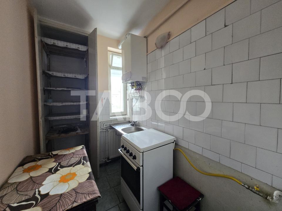 Apartament 2 camere de vanzare 37 mp balcon zona Mihai Viteazul Sibiu