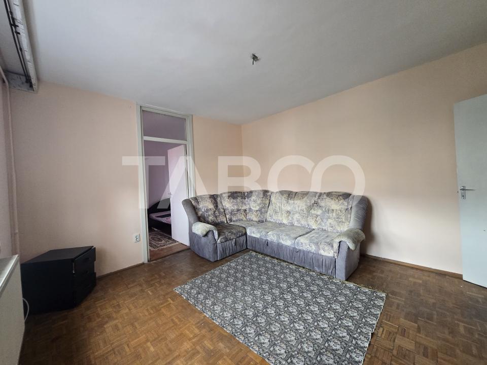 Apartament 2 camere de vanzare 37 mp balcon zona Mihai Viteazul Sibiu