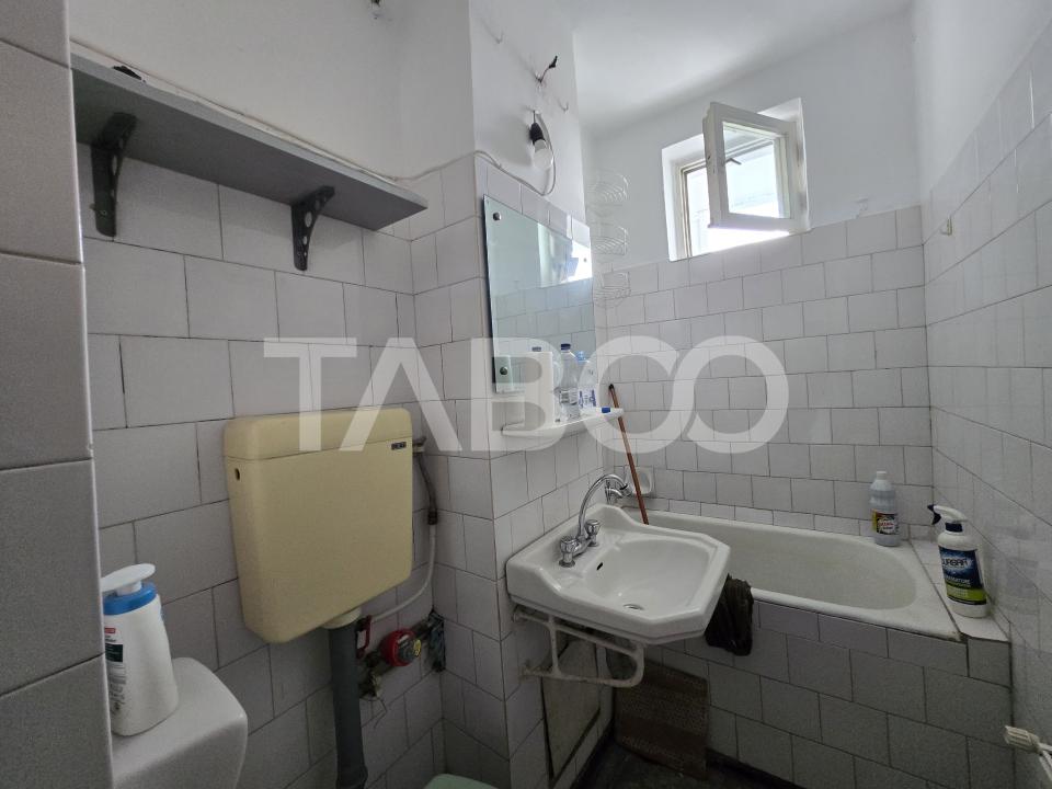 Apartament 2 camere de vanzare 37 mp balcon zona Mihai Viteazul Sibiu