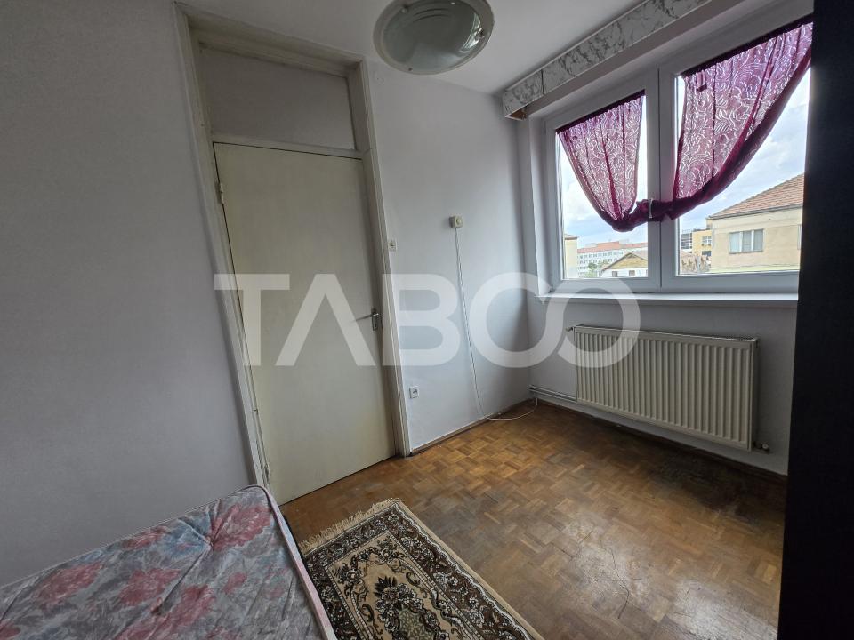 Apartament 2 camere de vanzare 37 mp balcon zona Mihai Viteazul Sibiu