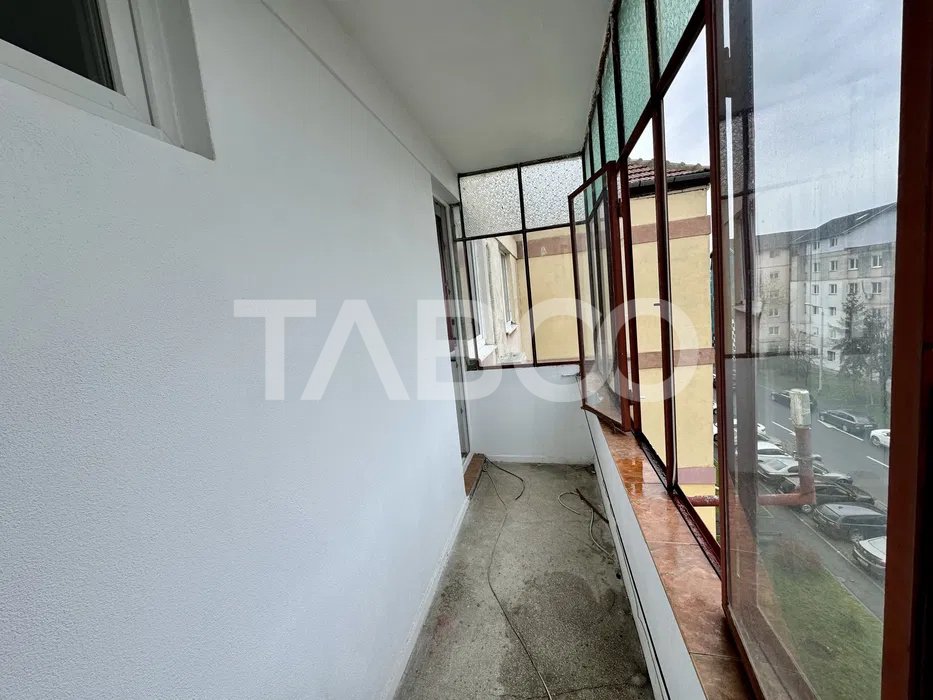 Apartament 2 camere de vanzare 40 mpu plus balcon Mihai Viteazul