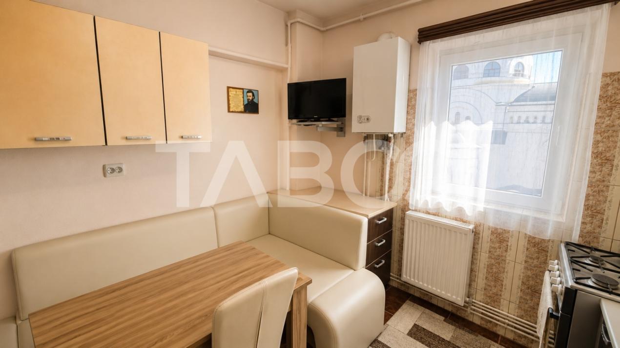 Apartament 2 camere de vanzare 43mpu zona Mihai Viteazul