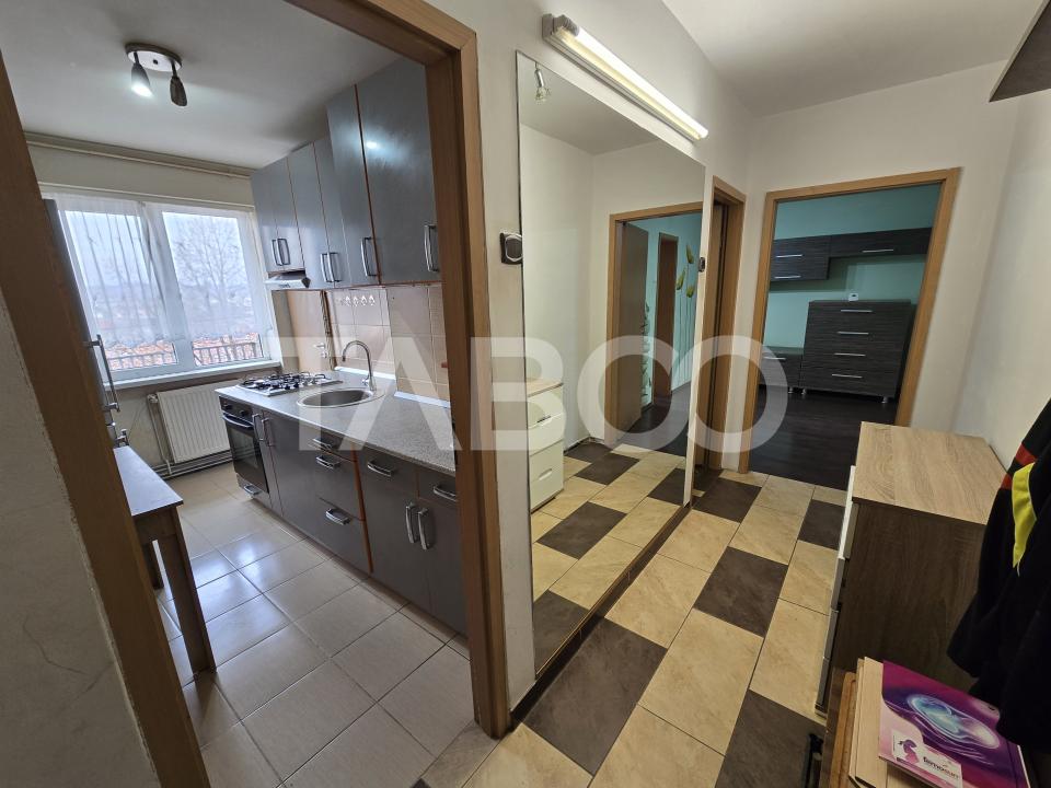 Apartament 2 camere de vanzare 48 utili balcon zona Vasile Aaron Sibiu