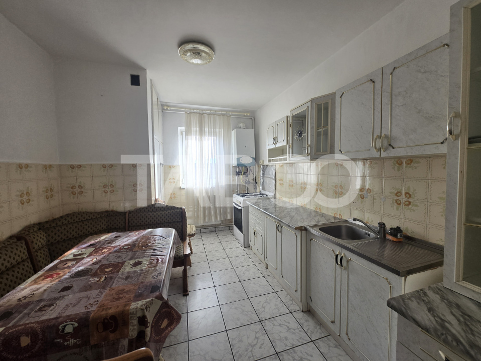Apartament 2 camere de vanzare 52mp decomandat balcon Strand Sibiu