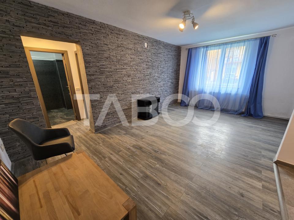 Apartament 2 camere de vanzare 54 mp utili renovat in Strand Sibiu
