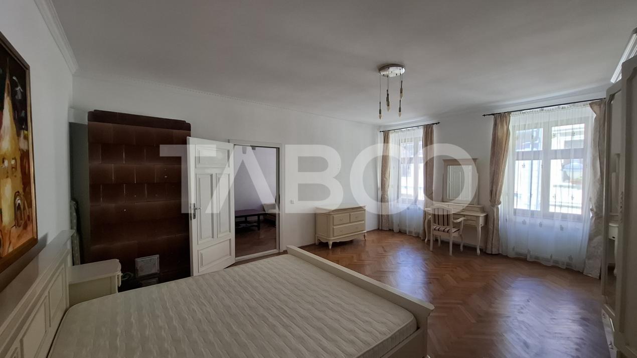 Apartament 2 camere de vanzare 70 mp in Centrul Istoric al Sibiului