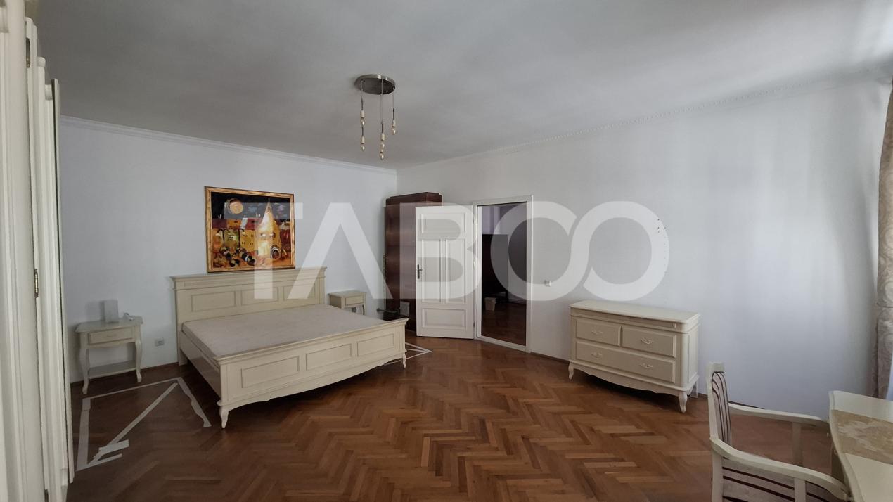 Apartament 2 camere de vanzare 70 mp in Centrul Istoric al Sibiului