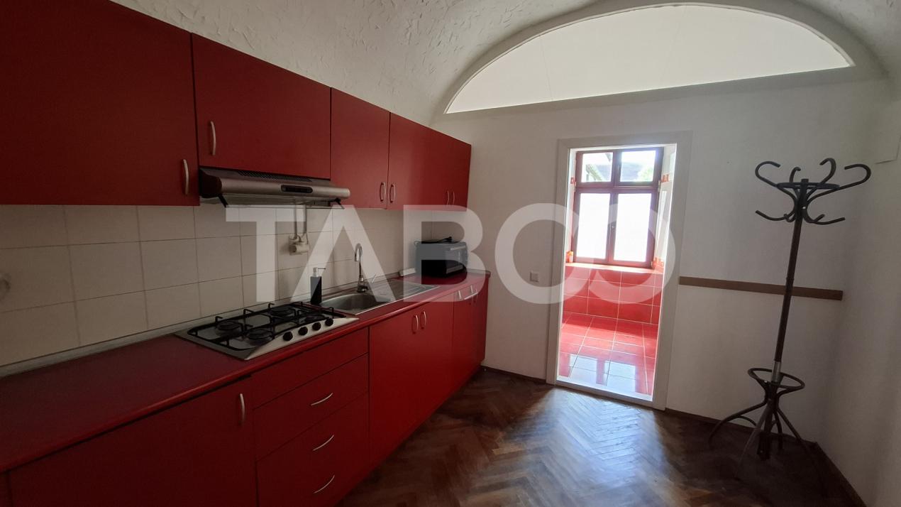 Apartament 2 camere de vanzare 70 mp in Centrul Istoric al Sibiului