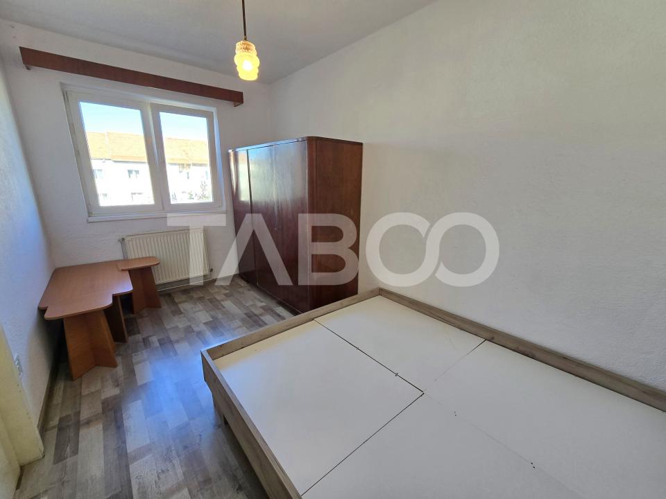 Apartament 2 camere de vanzare cu balcon in zona Ciresica din Sibiu