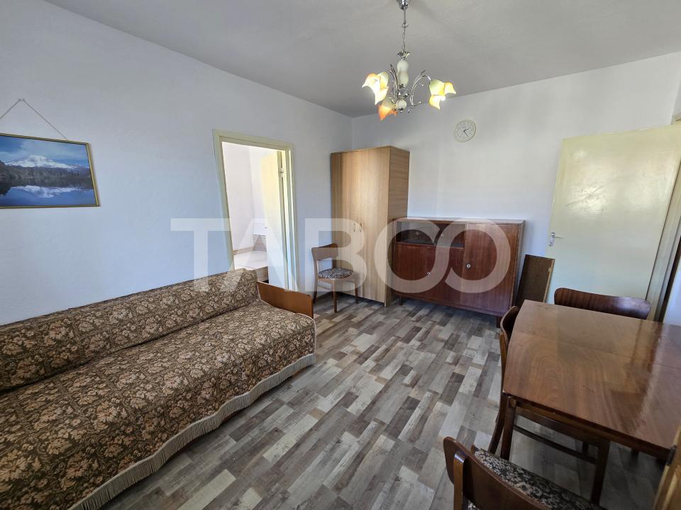 Apartament 2 camere de vanzare cu balcon in zona Ciresica din Sibiu