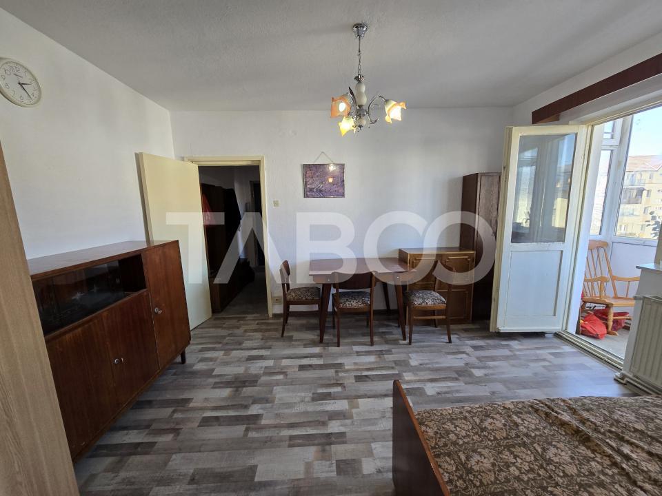 Apartament 2 camere de vanzare cu balcon in zona Ciresica din Sibiu