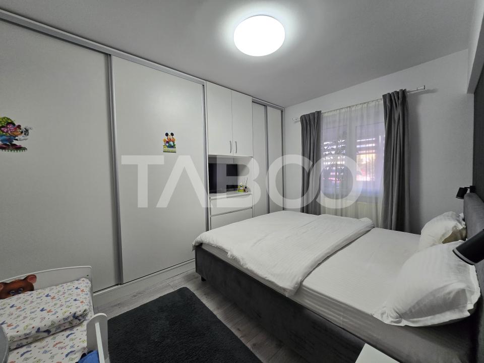 Apartament 2 camere de vanzare decomandat 51mp zona Vasile Aaron Sibiu