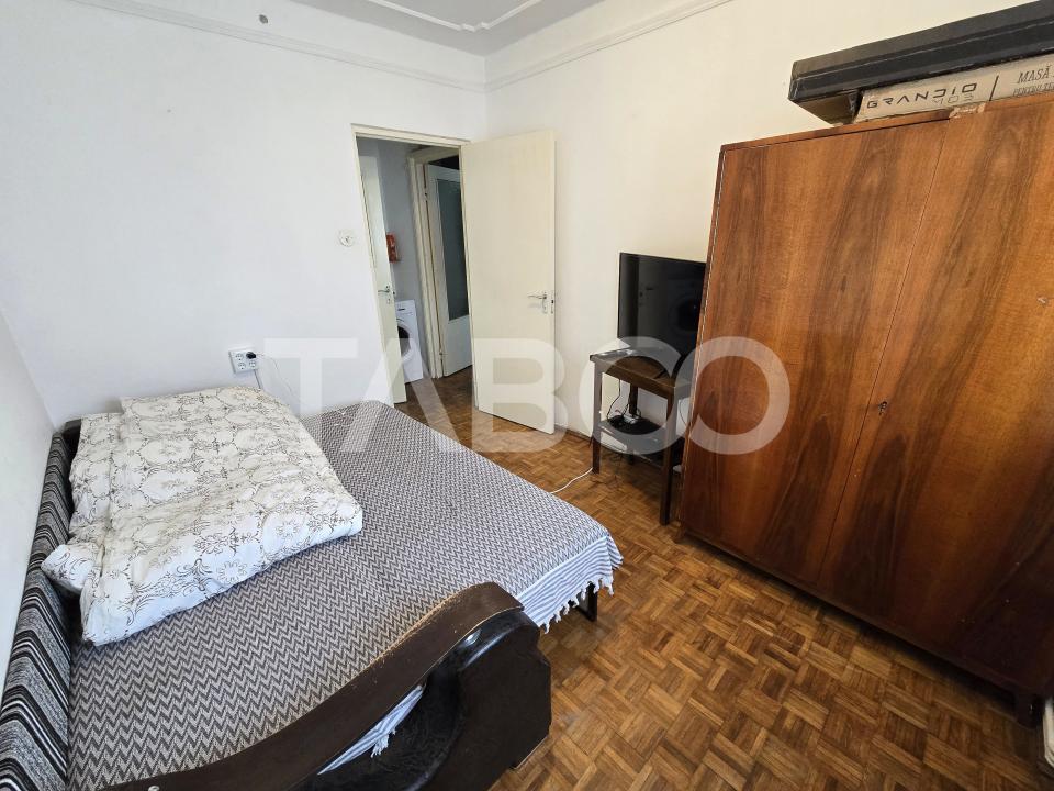 Apartament 2 camere de vanzare etaj intermediar 2 balcon Rahovei Sibiu