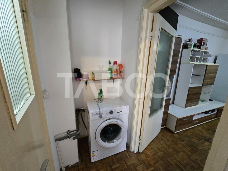 Apartament 2 camere de vanzare etaj intermediar 2 balcon Rahovei Sibiu