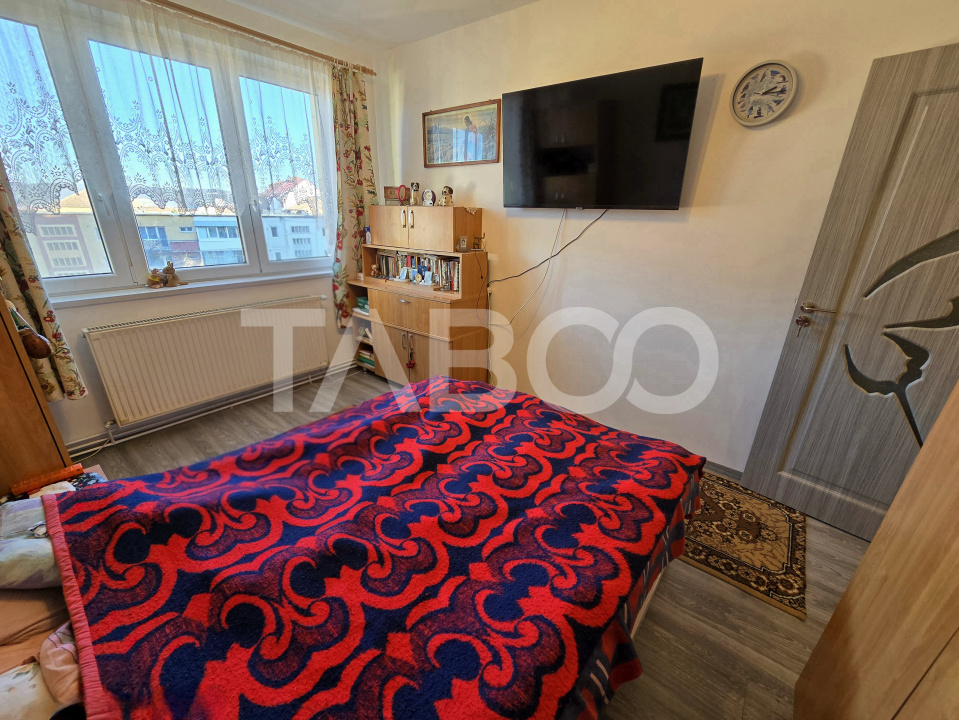 Apartament 2 camere de vanzare etaj intermediar Mihai Viteazul Sibiu