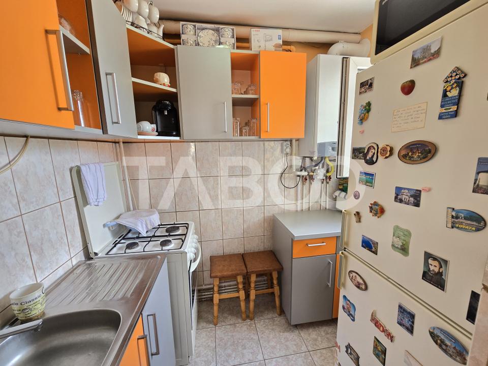 Apartament 2 camere de vanzare etajul 1 mobilat utilat Tiglari Sibiu