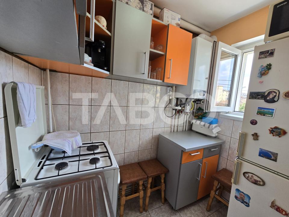 Apartament 2 camere de vanzare etajul 1 mobilat utilat Tiglari Sibiu